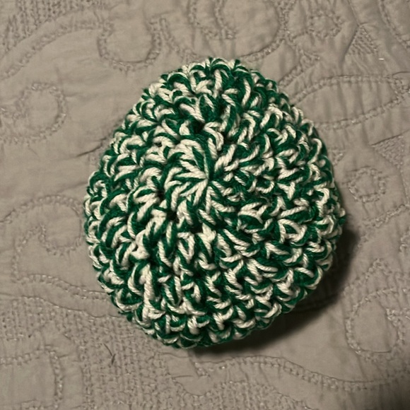 Handmade Toddler/Preschooler Green, Off White Beanie Hat - Picture 5 of 5